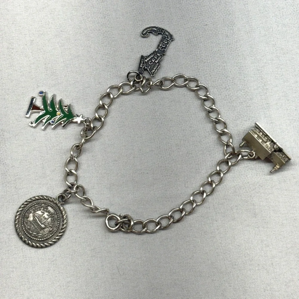 Vintage Sterling Silver Charm Bracelet 7in 4 charm Good Cape Cod Trapp Lodge